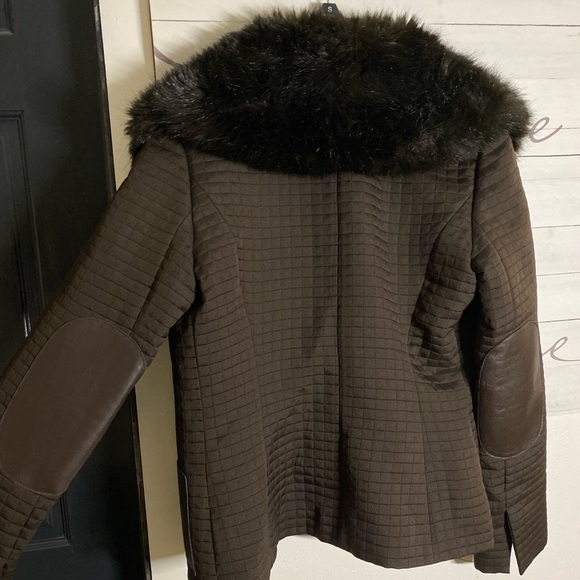 Jacket - Picture 3 of 4